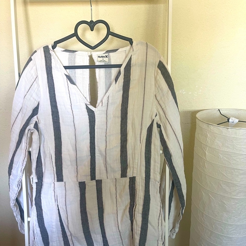 Hurley Black and White stripes V-Neck romper w/ pockets